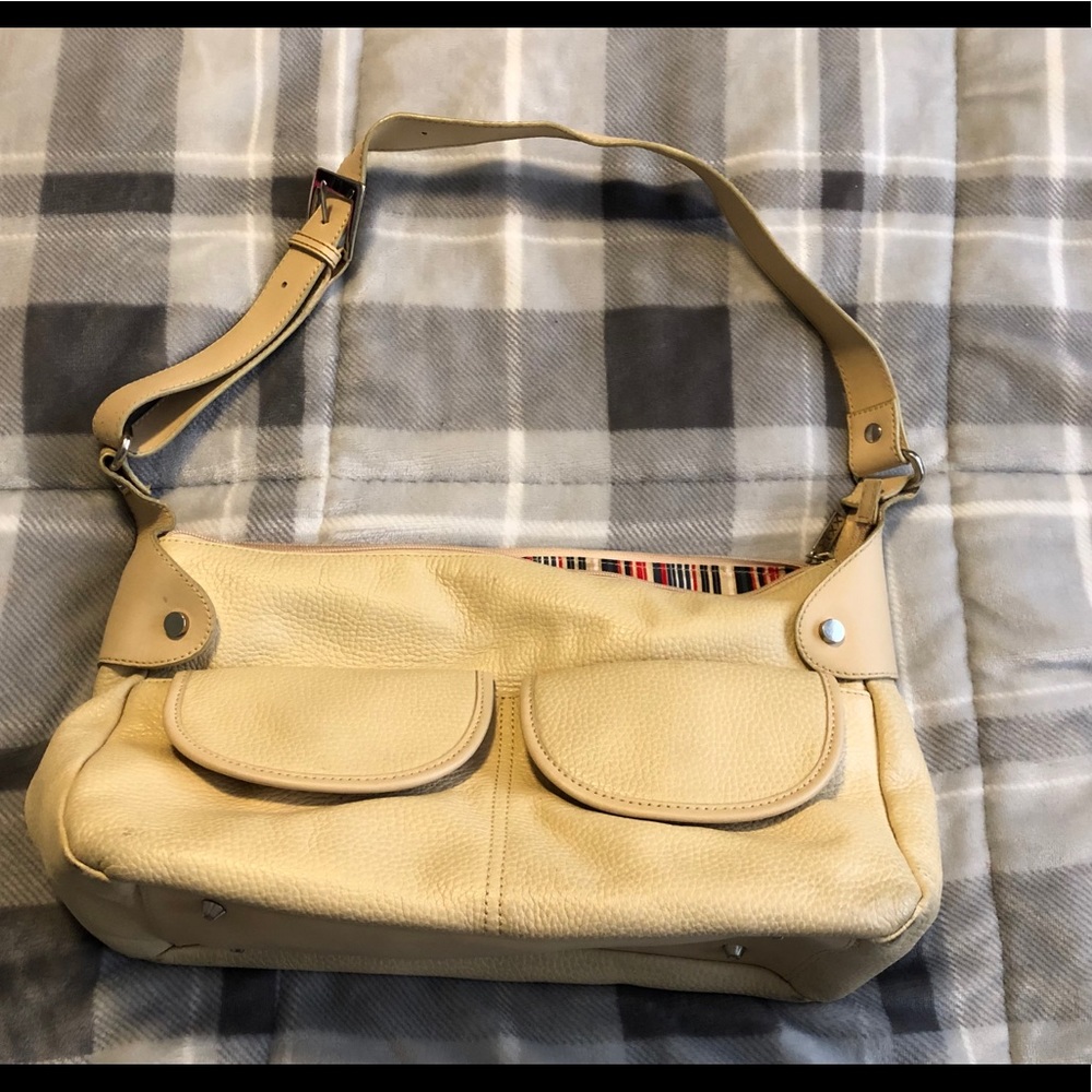 Cream purse